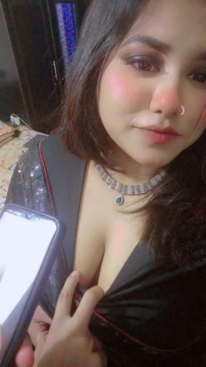 476 - Thick Indian gf leaked image 9