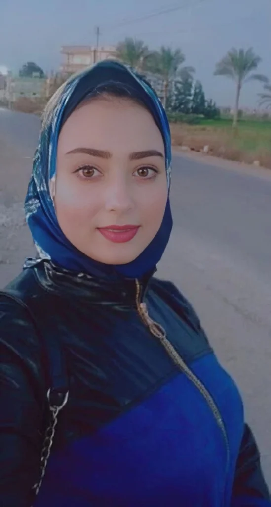 Arab Hijabi image 4