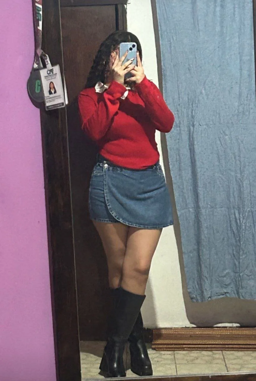 Colocha linda morocha culona y tetona rica del trabajo nudes image 3