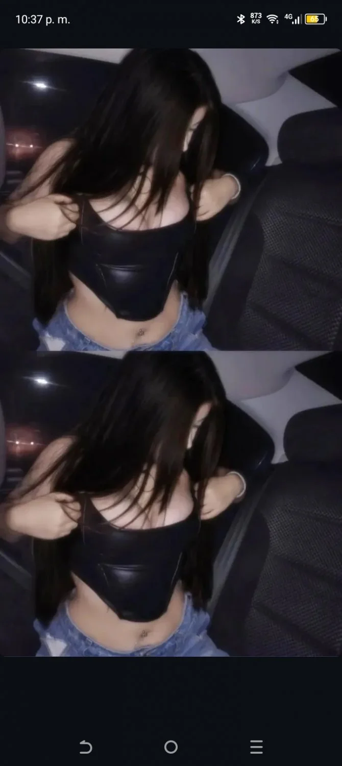 Petisa y tetona hermosa image 5