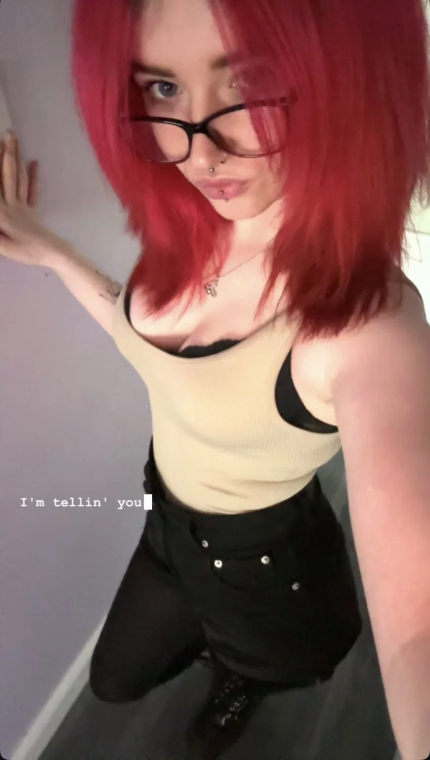 Friend Chelsea needed shown kik me- hugh_1431 main image