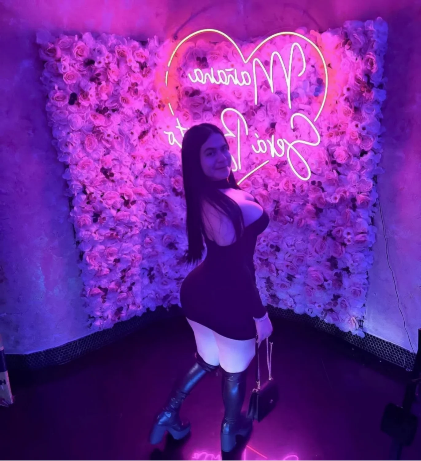 Bebe main image