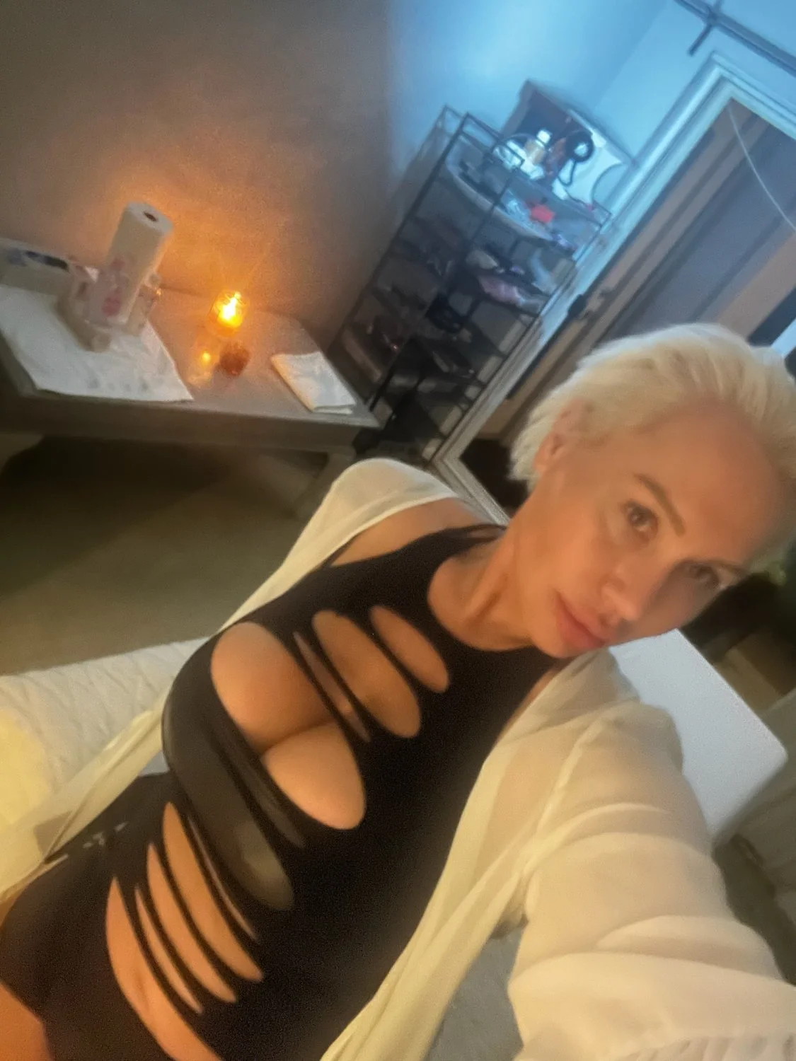 Would you fuck your bestfriend's mother? main image