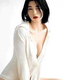 Ayaka Miyoshi 三吉彩花 image 25