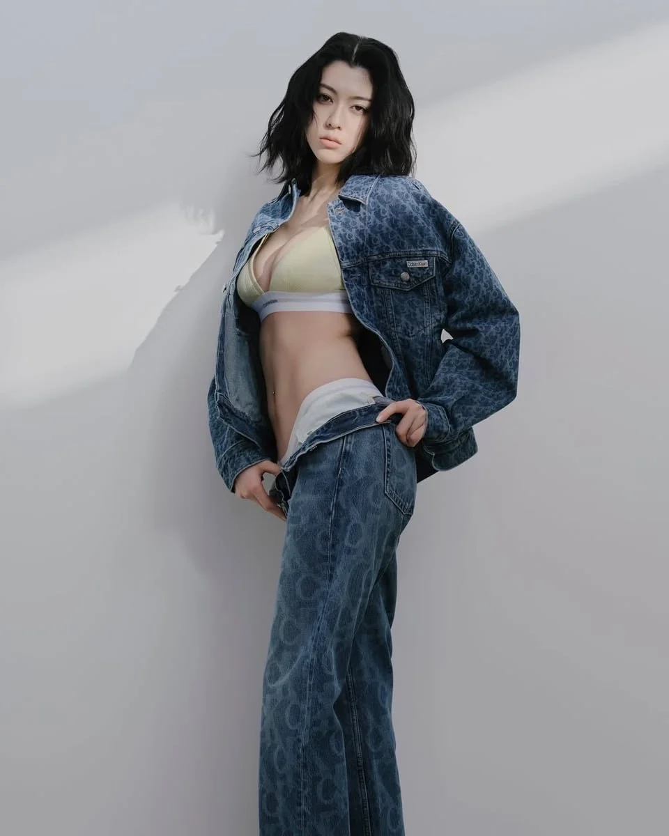 Ayaka Miyoshi 三吉彩花 image 44