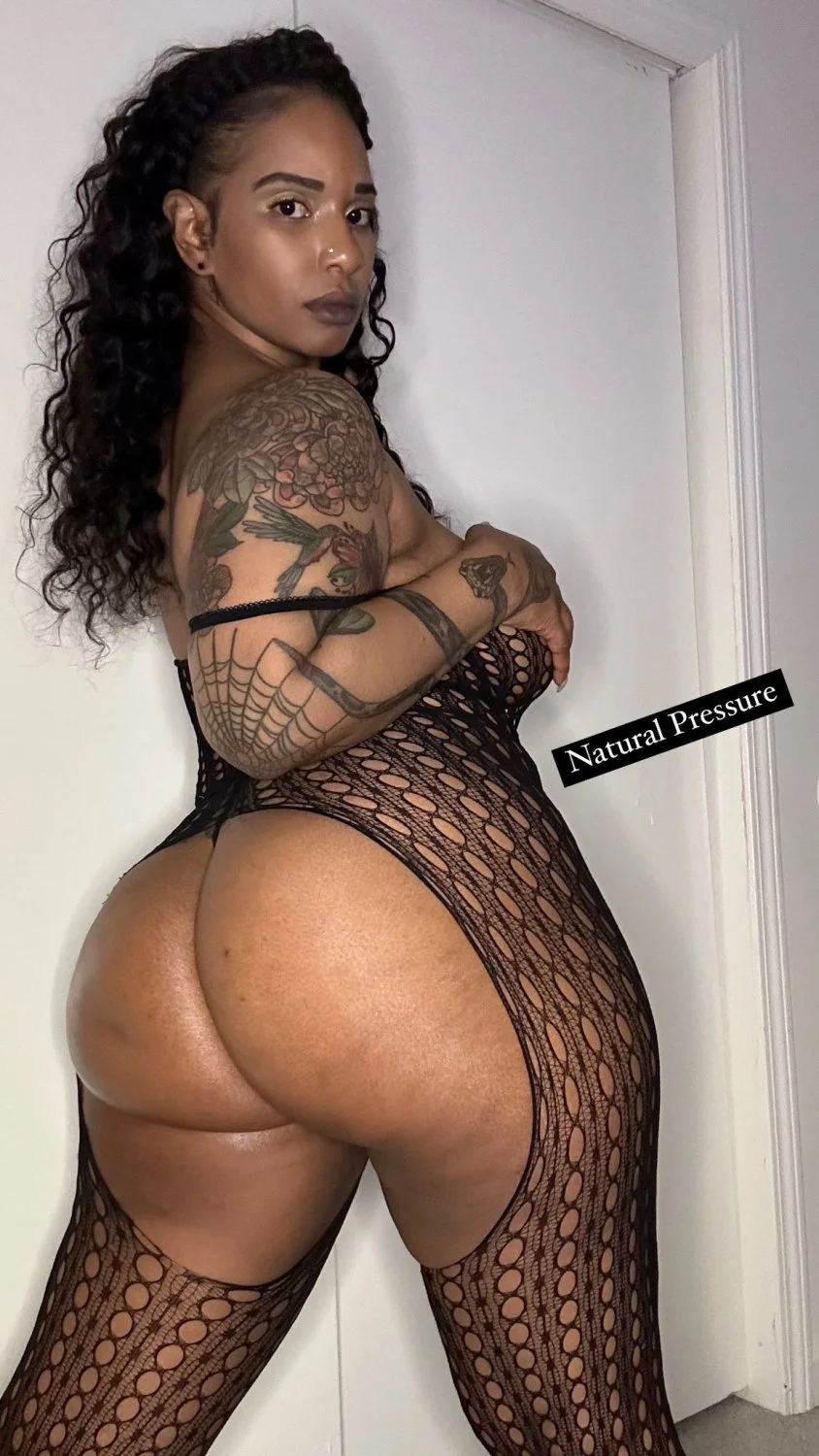 Sexy Thick Mixed ebony mature | phat ass cougar ebony image 21