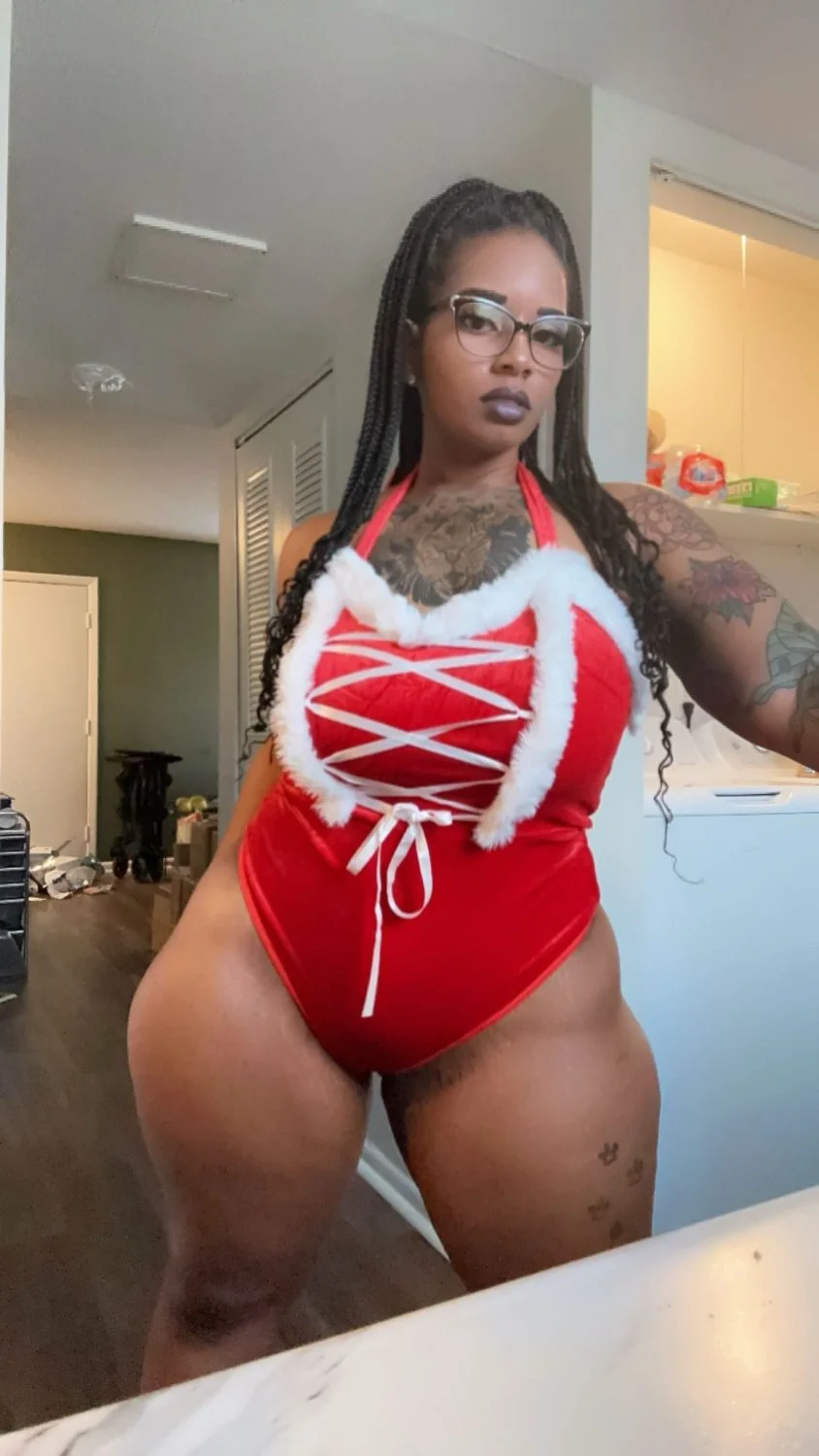 Sexy Thick Mixed ebony mature | phat ass cougar ebony image 3