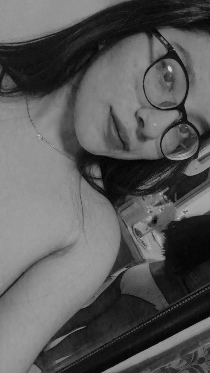 Novinha safada mandou nudes pro namorado e o corno pediu pra vazar tudo image 3