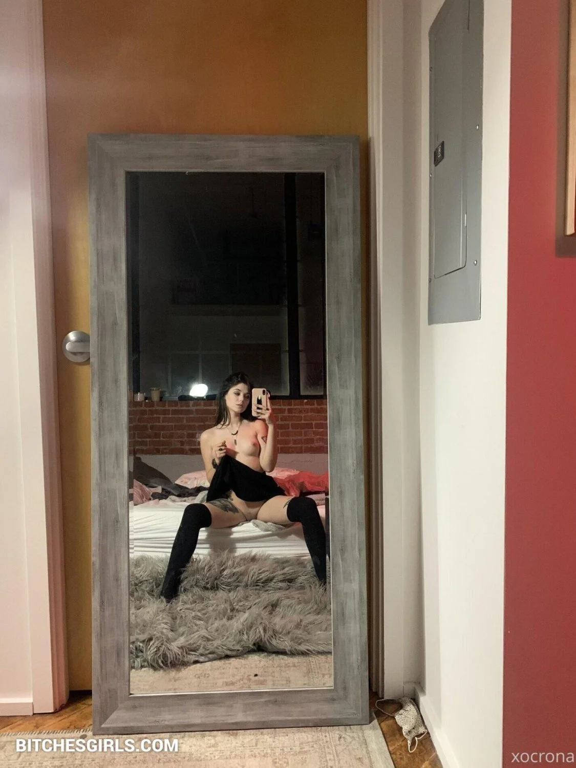 Bust A Nut To A Hot Goth Girl image 10