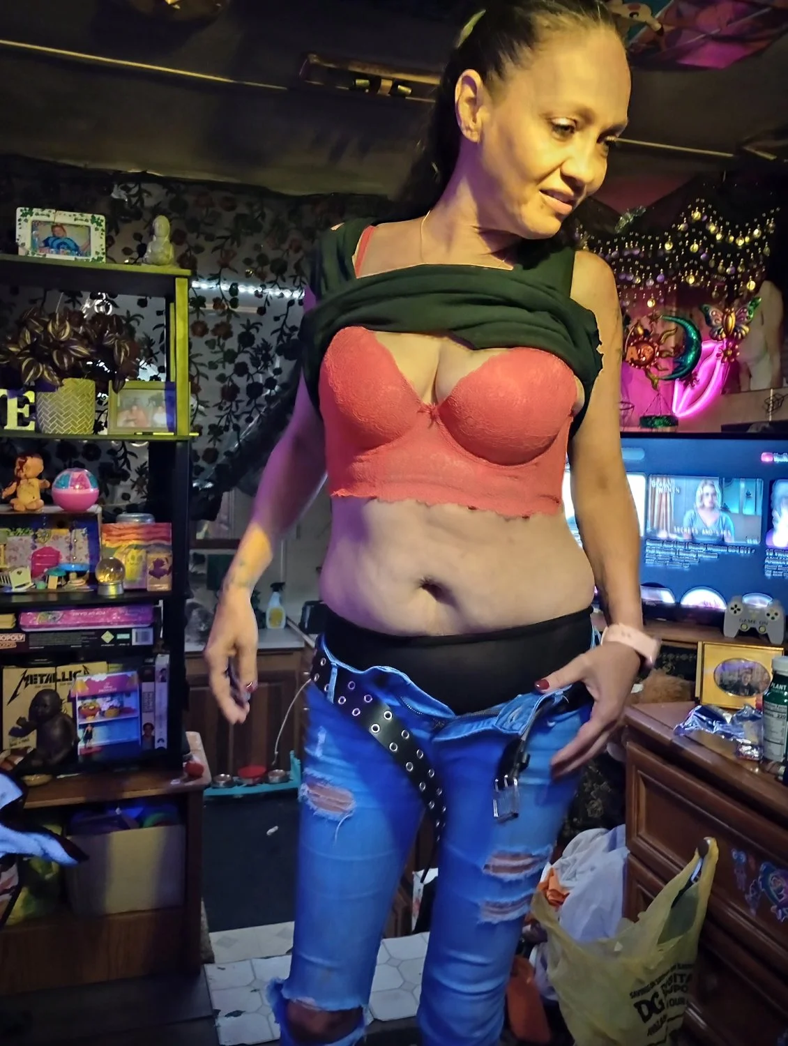 Mom dresses up for master image 1