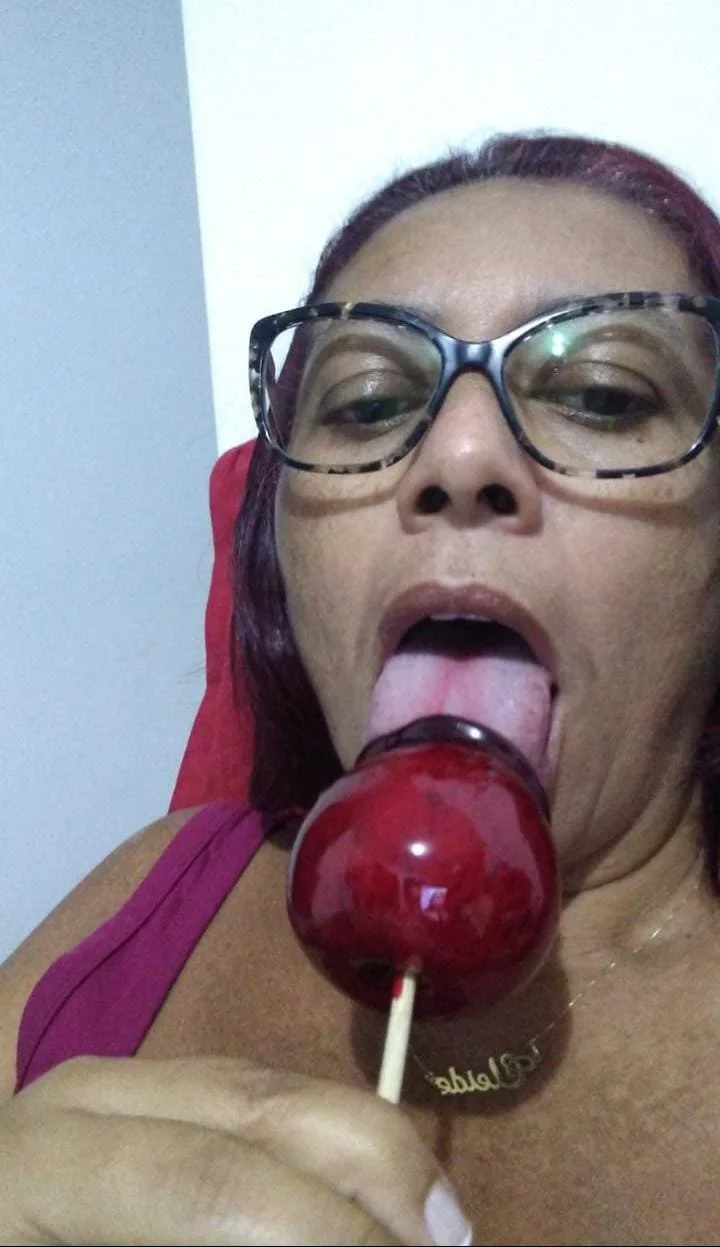 Coroa madura chaia de amor pra dar. image 2