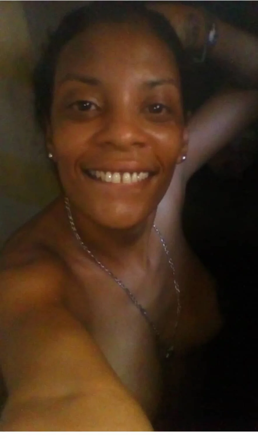 PARA QUE SE JALEN SU VERGA MUY RICO Y SE LE PONGA MUY DURA Y ME DEN SU LECHITA ESPESA Y CALIENTE image 3