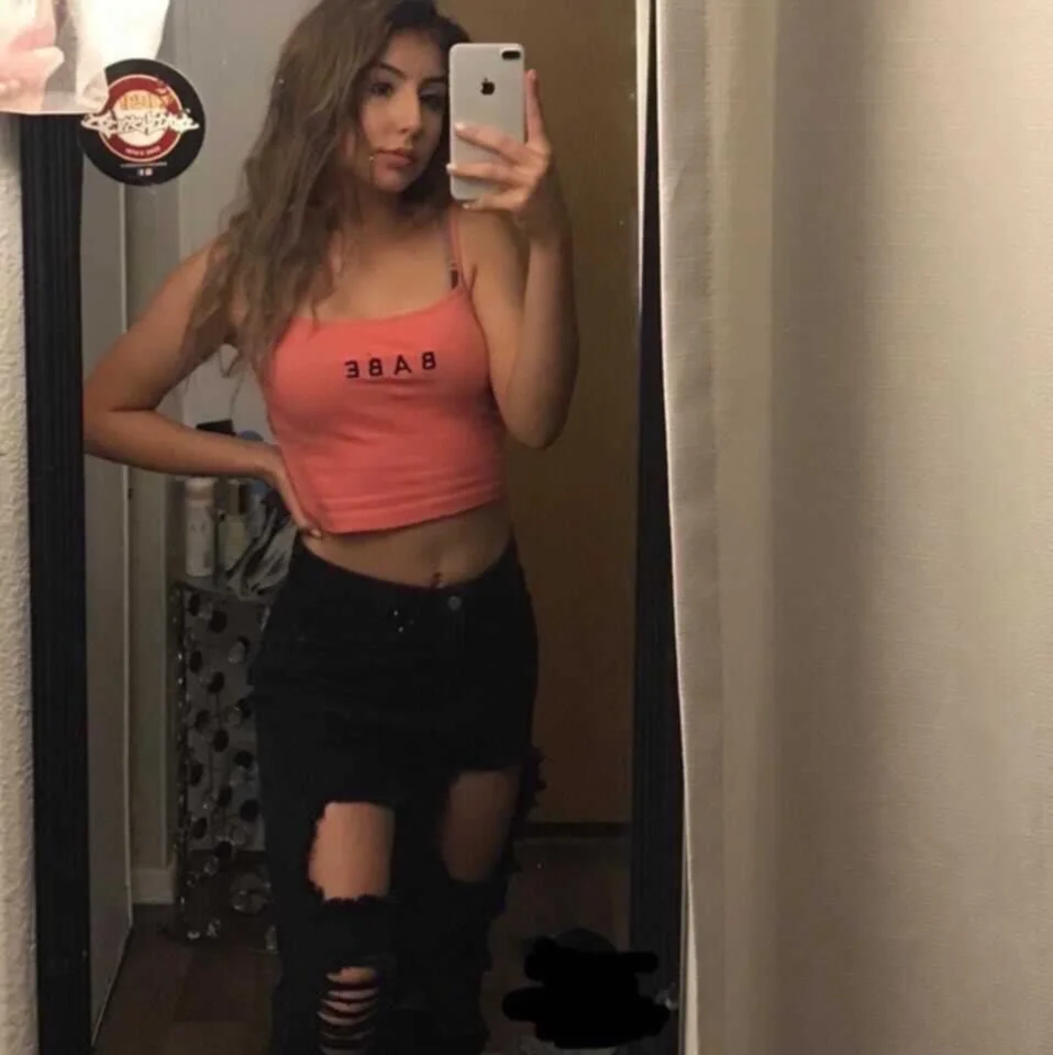 Natalie V image 20