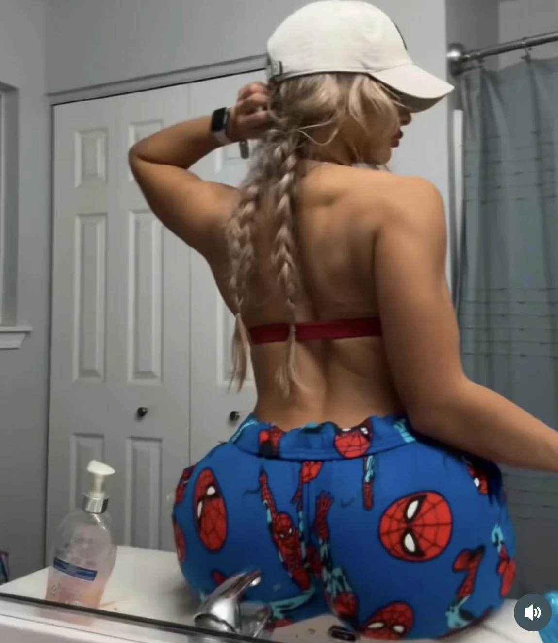 Hall of fame gym pawg image 14