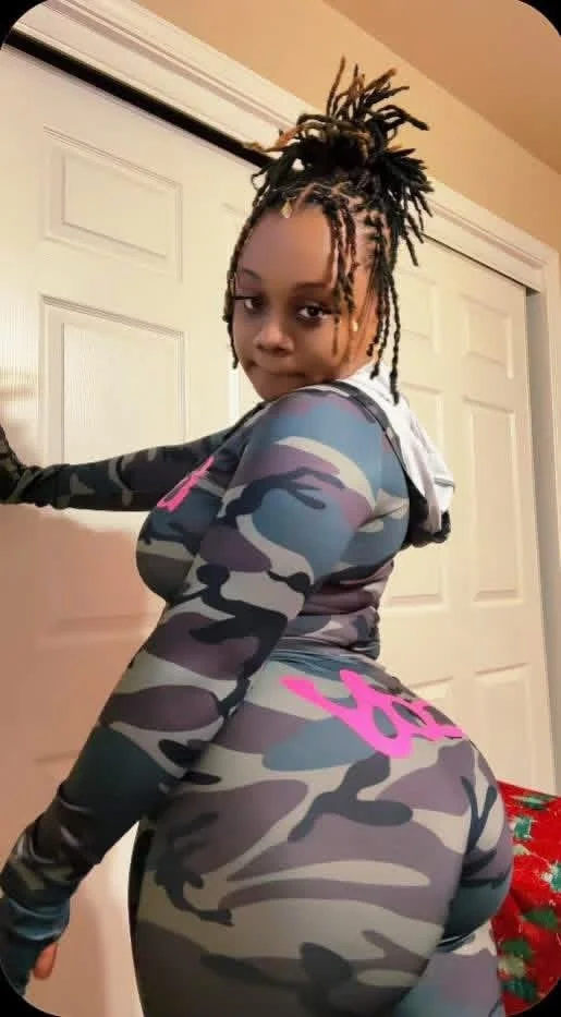 Somebody bm loves to get fuck in the butt & her pussy fire asf image 2