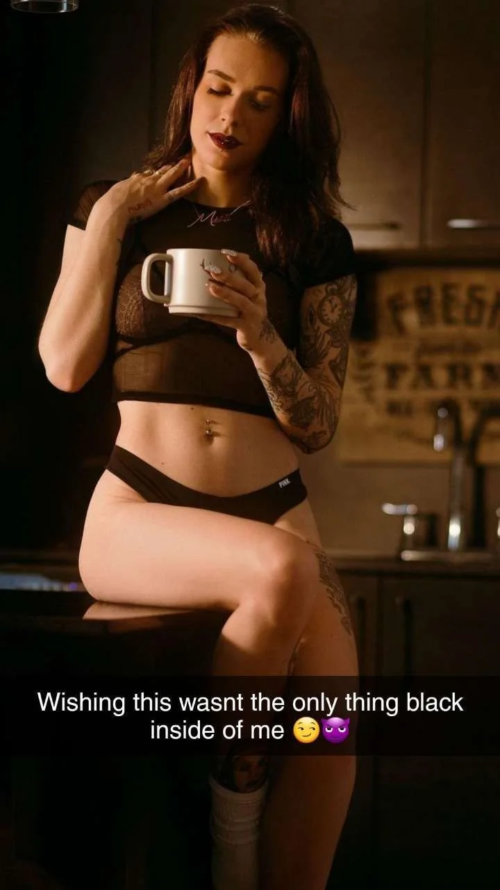 Victoria Salvatore from Canada image 28