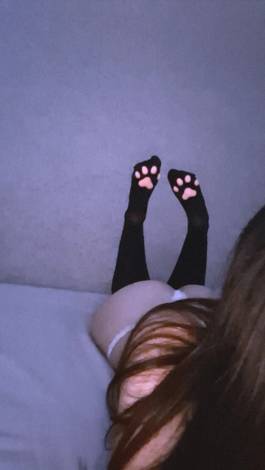 paw sock eslut image 5