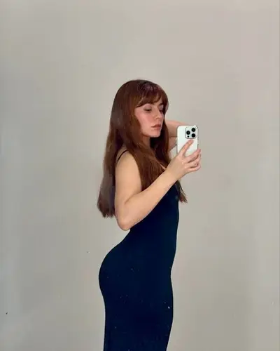 Melissa Muro: Belleza de TikTok. cover image