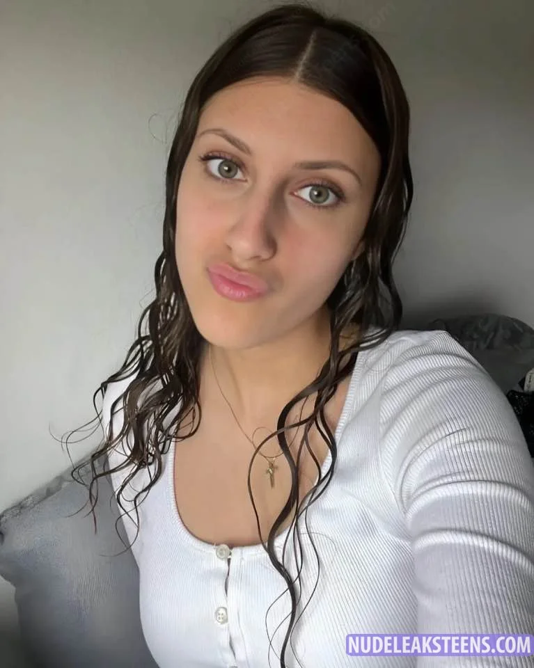 Carrie H. image 19