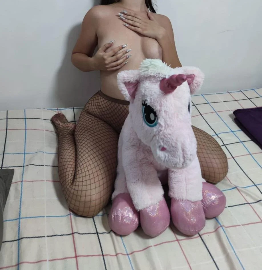 Niña fresa main image