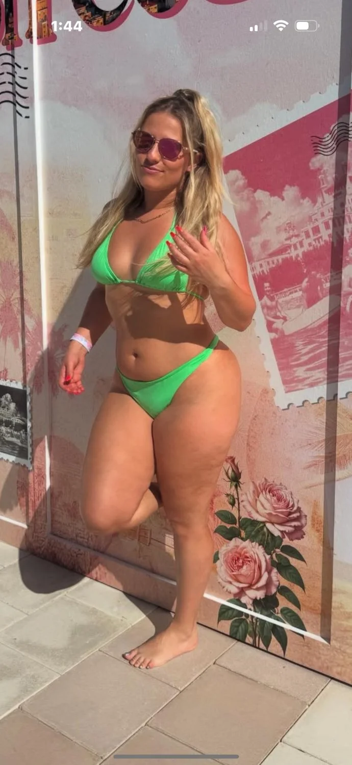 Big booty slut amandaababyxo image 22