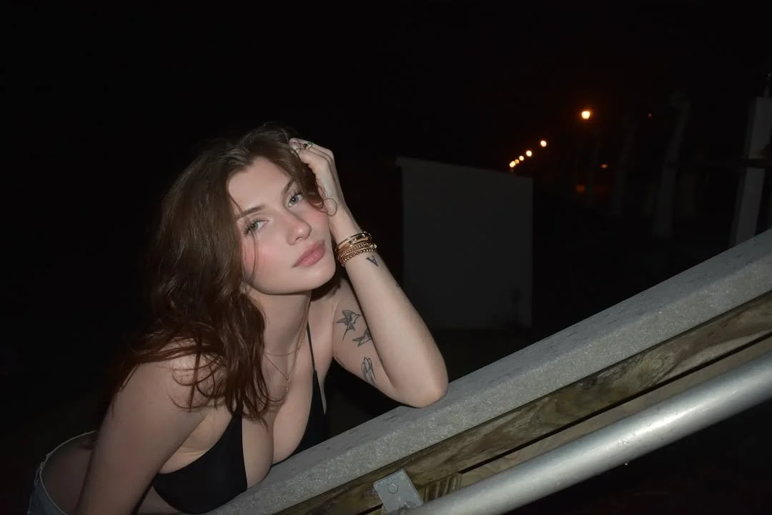 Carly ig model image 19