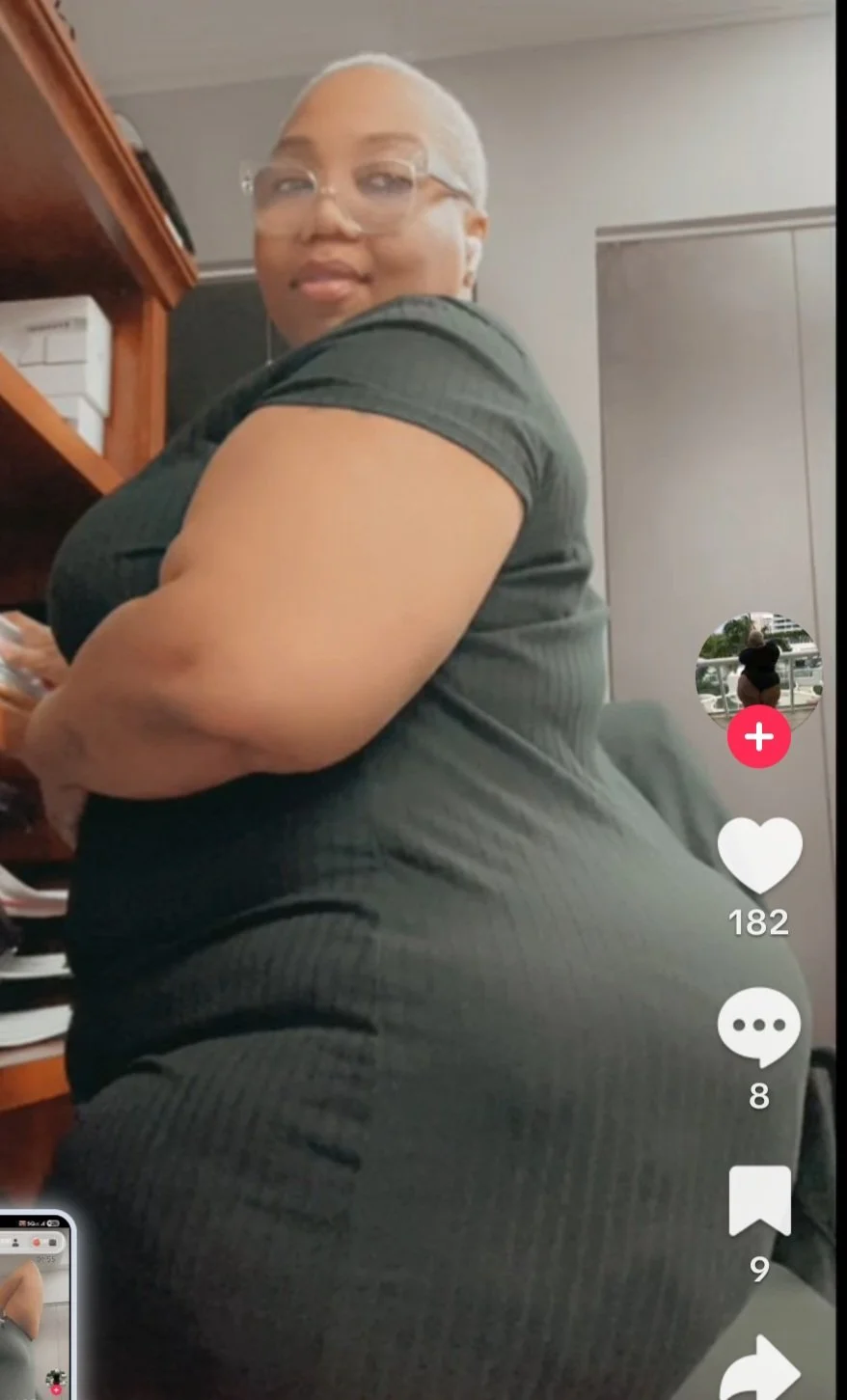BBw AunTy g0t A B1G oL butT !! image 9