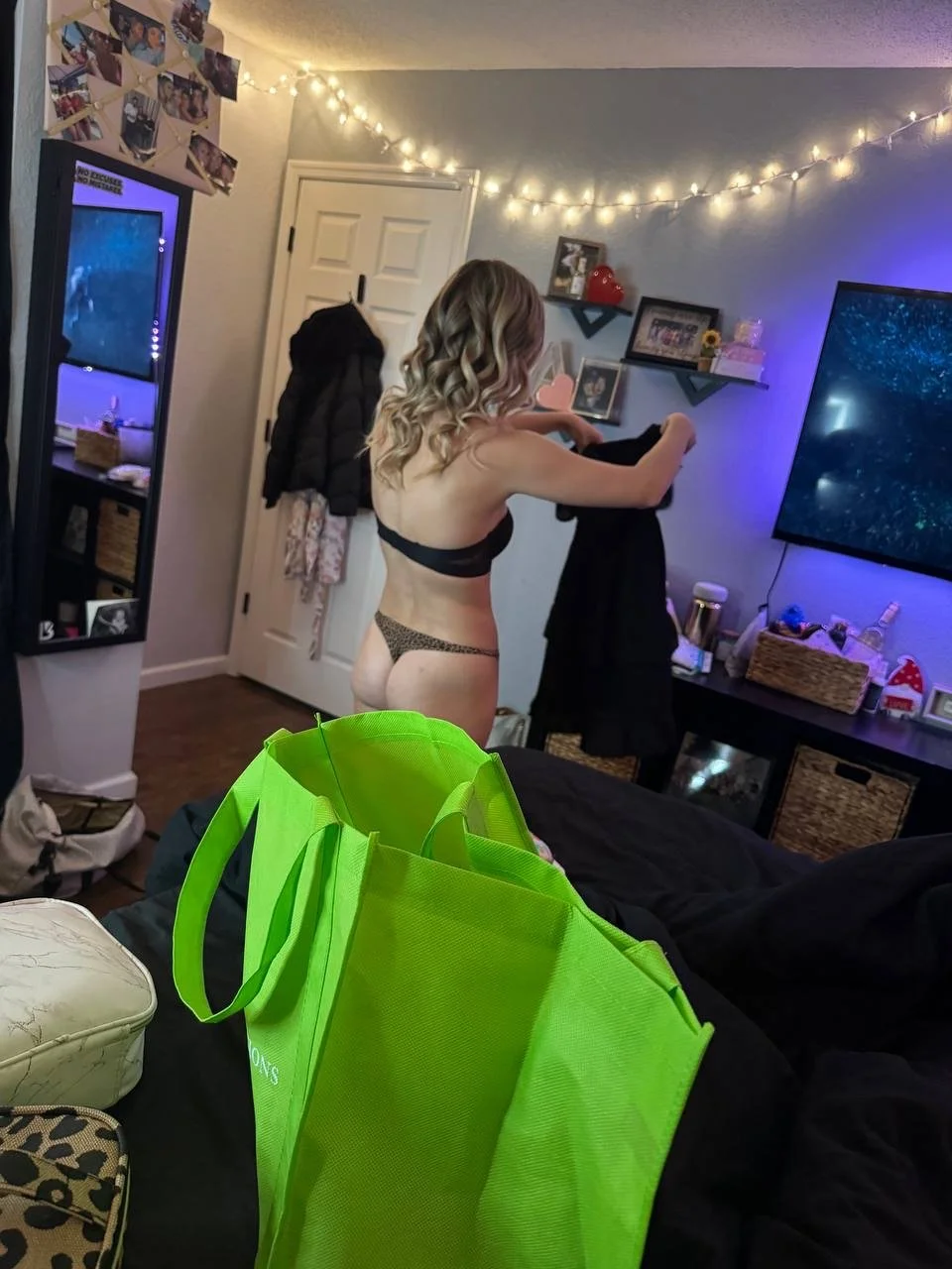 Sexy hotwife Lexie leaked image 16