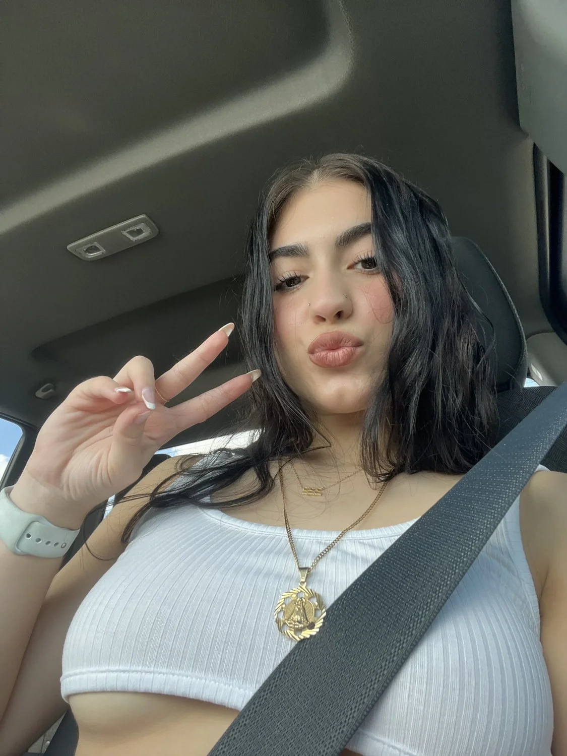 Sexy big tit latina slut Daniela image 16