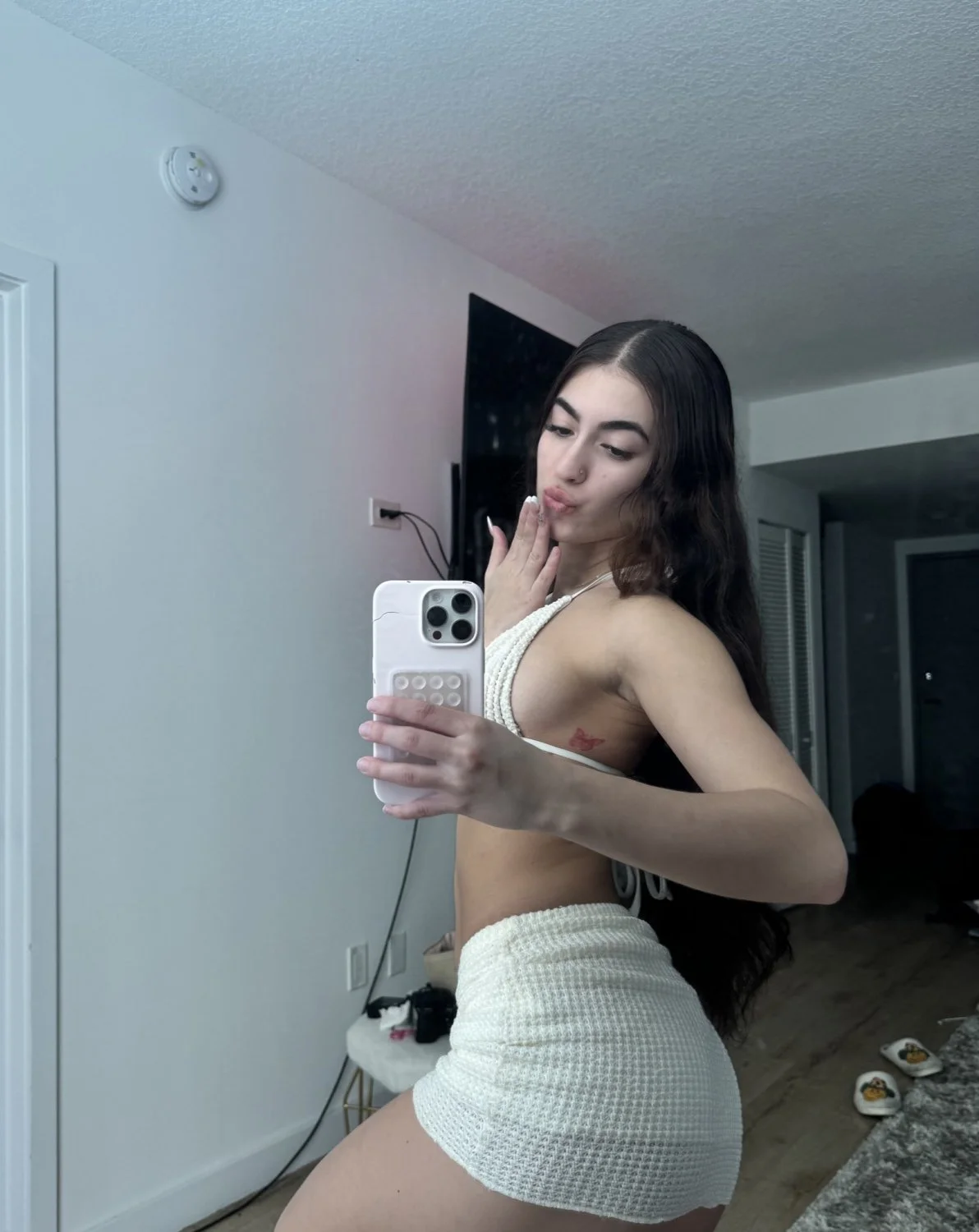 Sexy big tit latina slut Daniela image 25