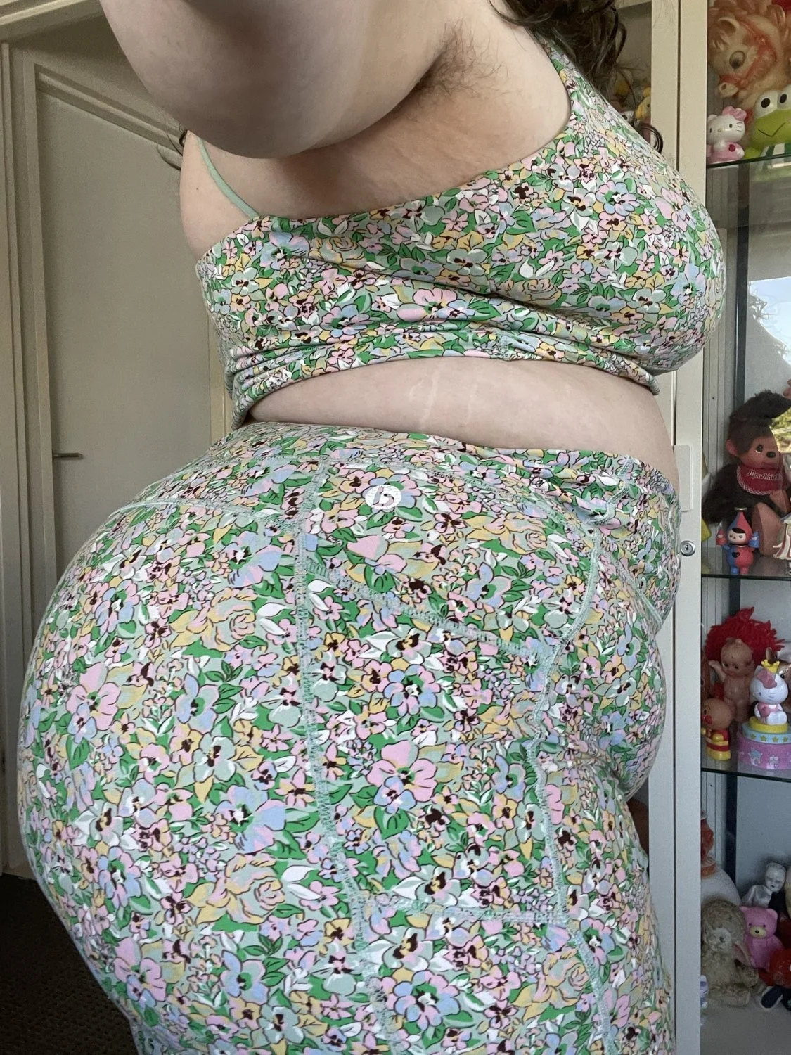 Chubby Portland slut image 11
