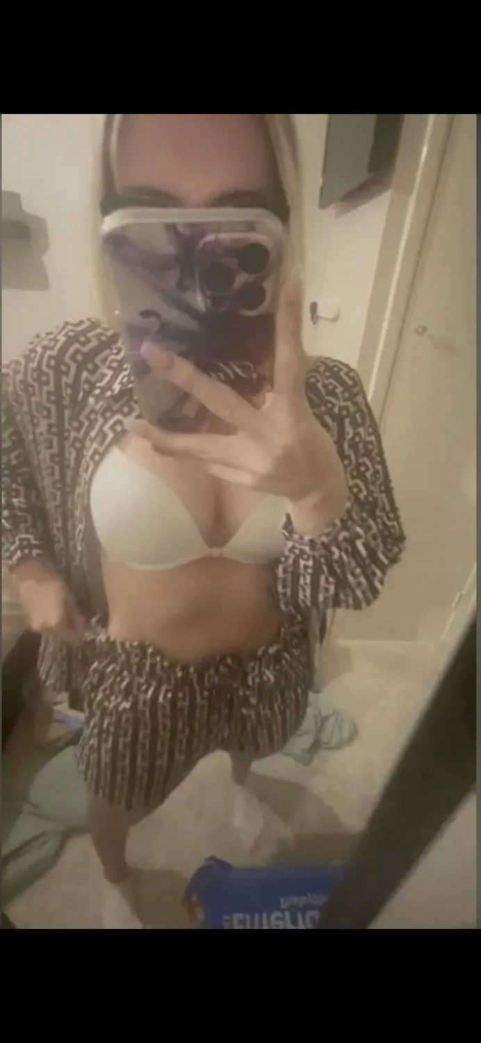 whore hanna image 4