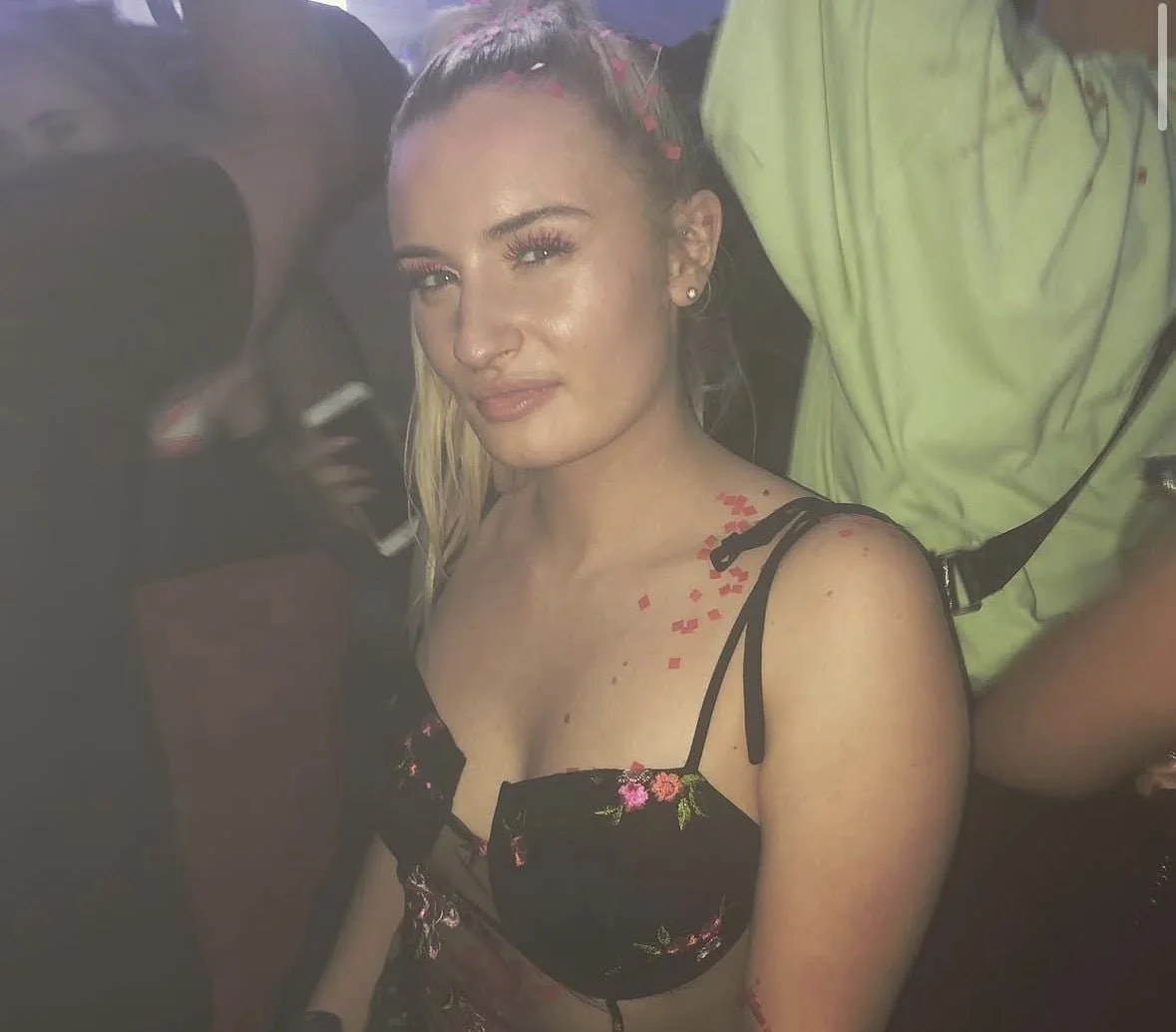 whore hanna image 8