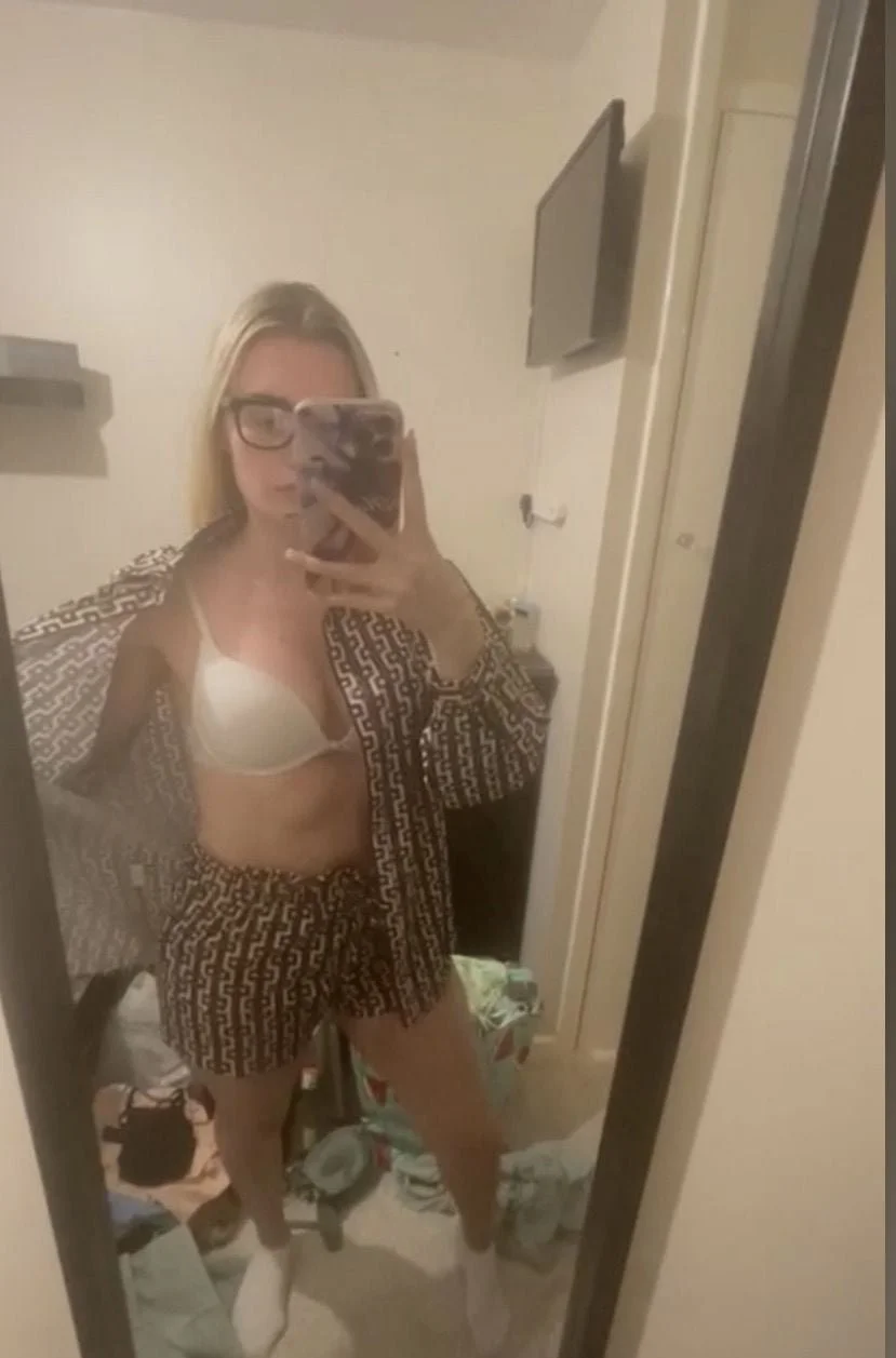 whore hanna image 9