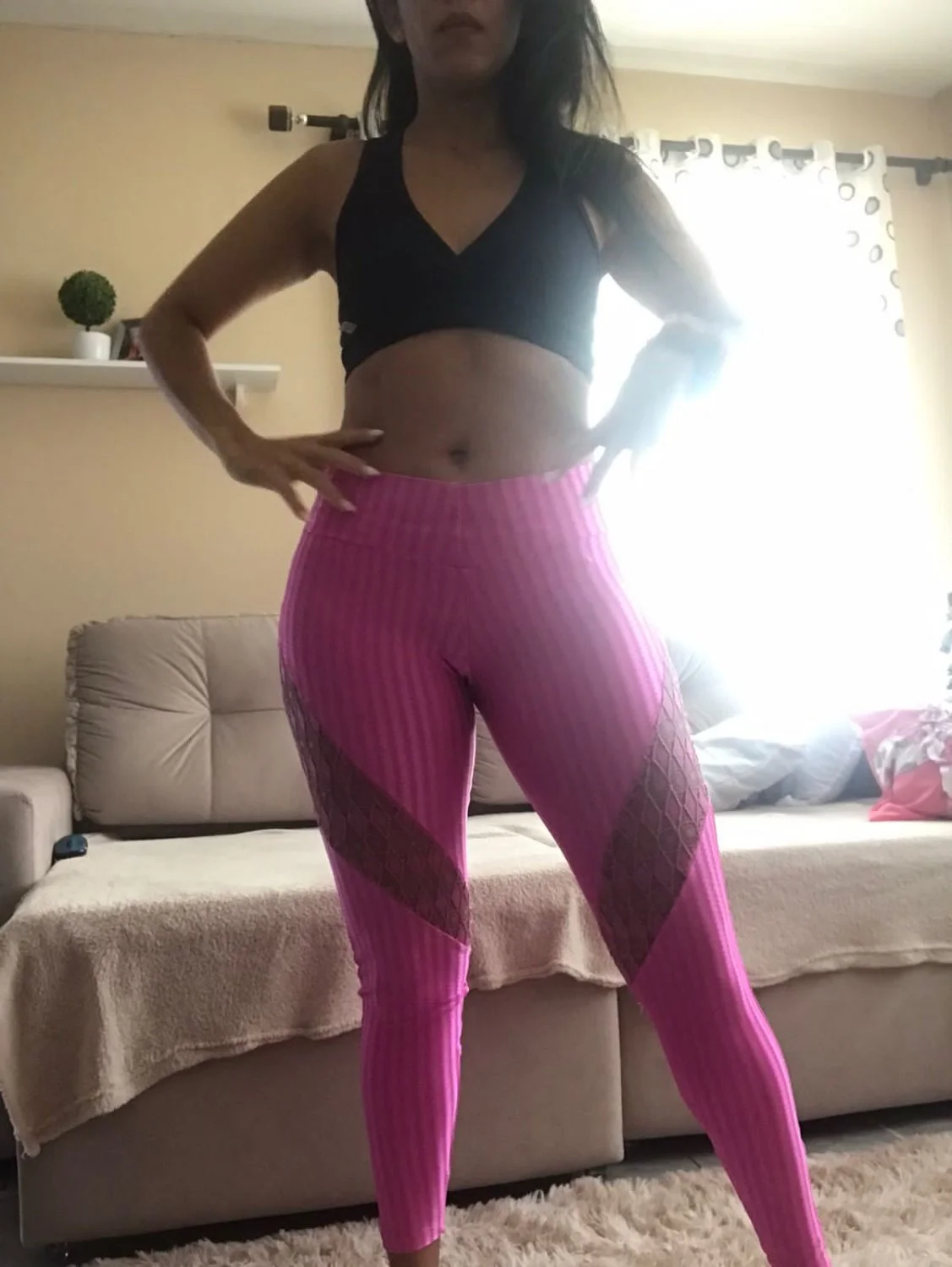 Casada safadinha ama exibir esse corpo gostoso... novinho da igreja meteu a vara ..olha o cu aberto image 7