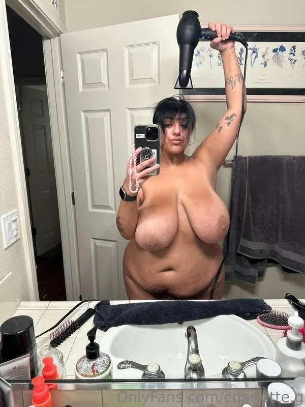 Charllote Godoy image 2