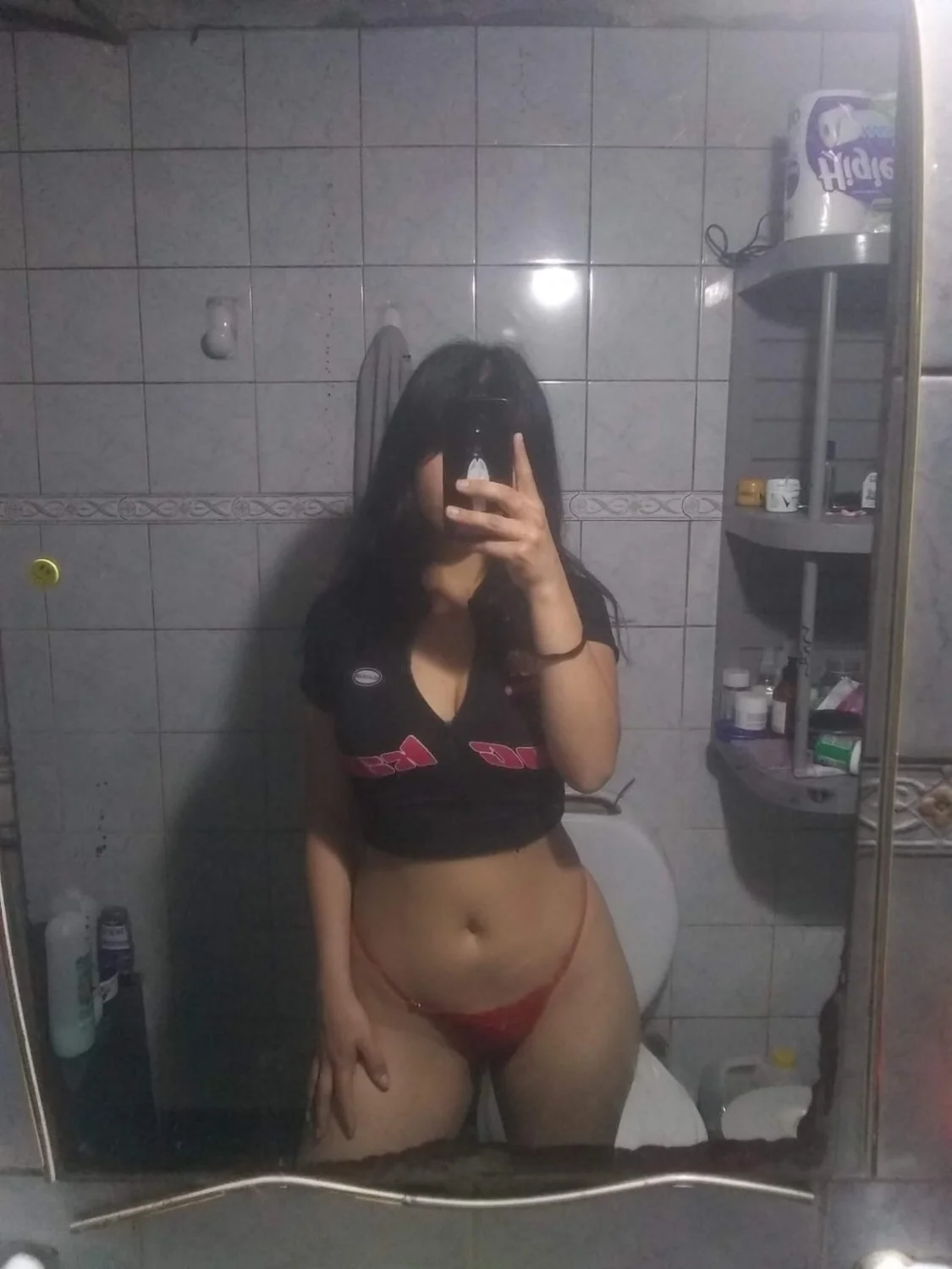 Que rico que la hacen gemir a la putita de Selena 🔥 image 3