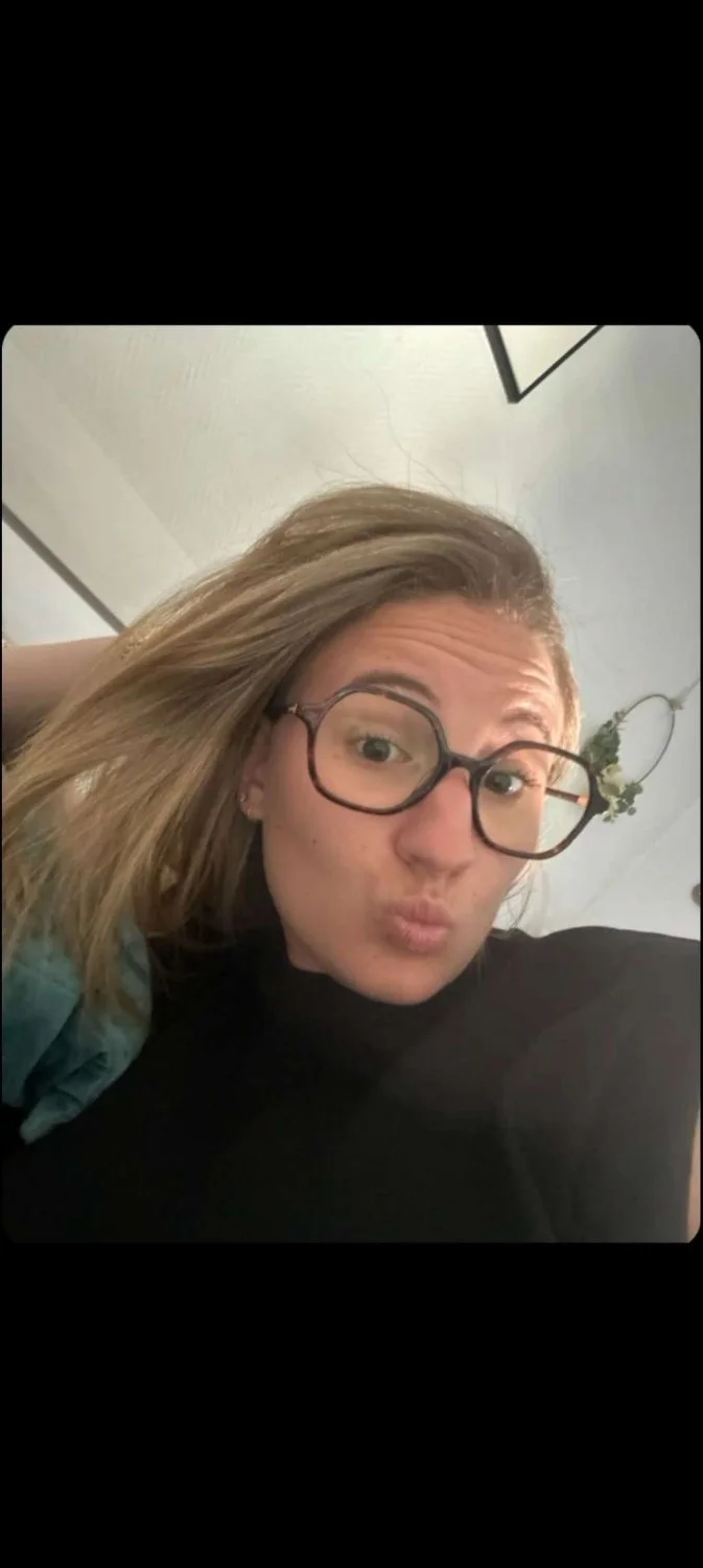 Clara 19 yo image 3
