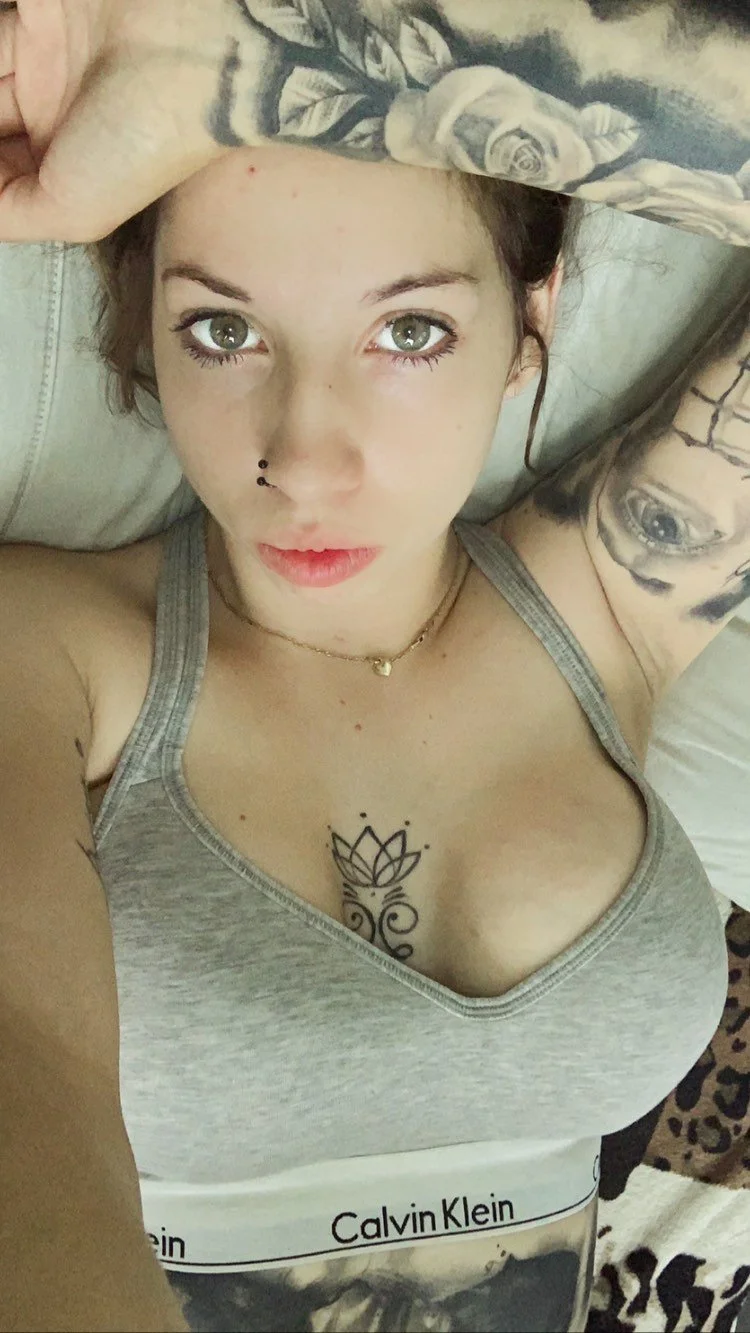 😍💦 image 3