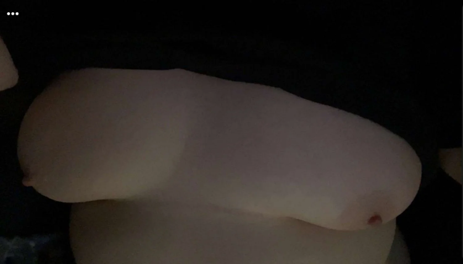 Wife nudes and dildo videos if you cum to her send me the video image 3