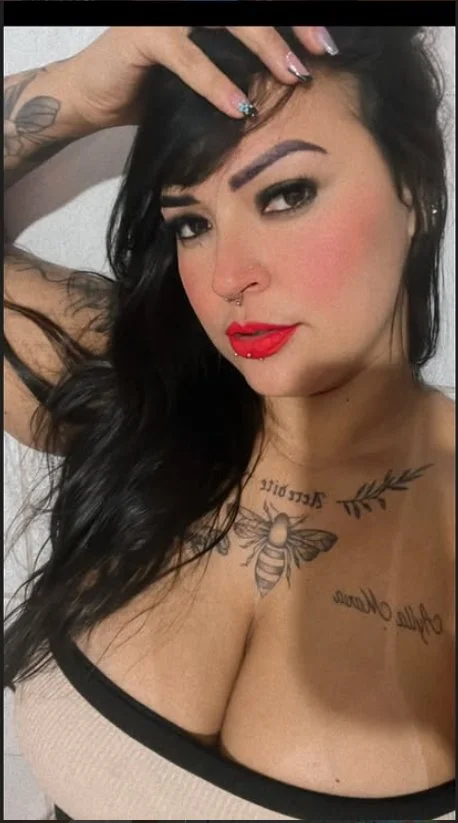 @ry MILF image 2