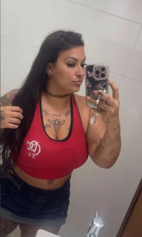@ry MILF image 4