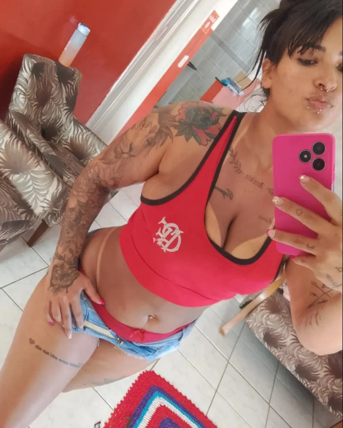 @ry MILF image 5