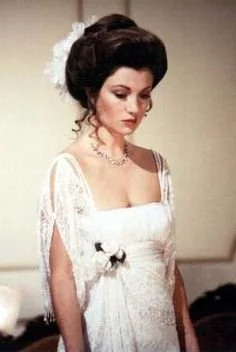 Beautiful Jane Seymour image 15