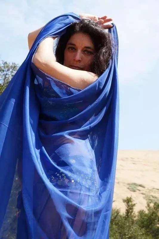 Andrea Chilena image 17