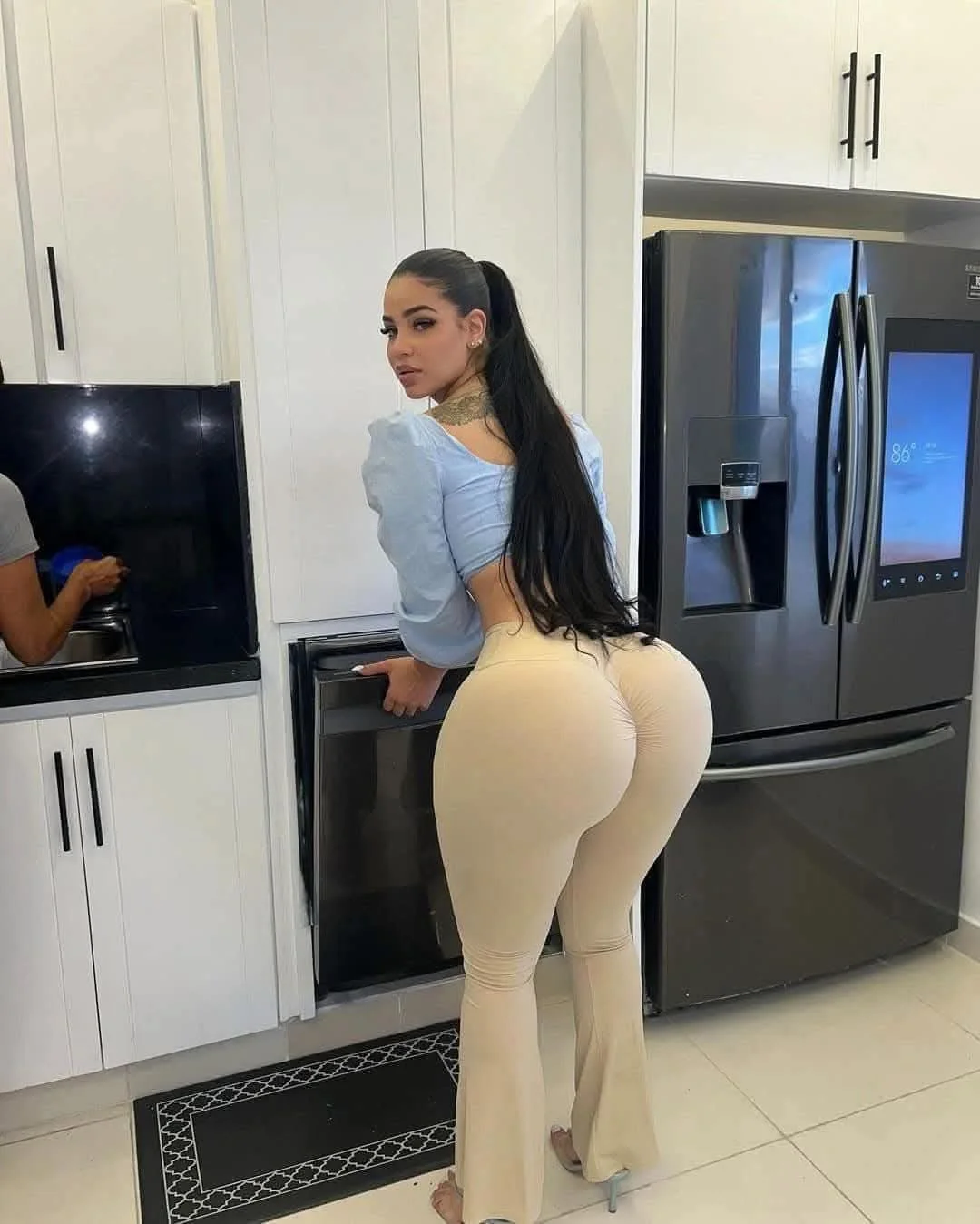 THICKEST PAWGS image 33