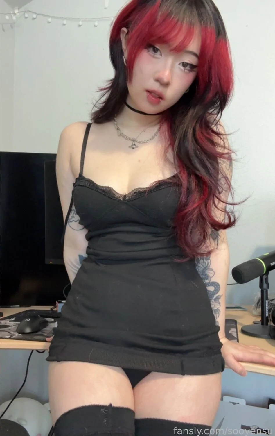 petite Asian teen image 30
