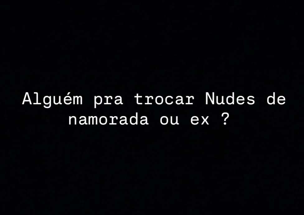 Alguém??? main image