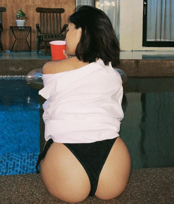 Asian Slut Anne Lopez Posing Fat ass for Cock Anneglopez image 7