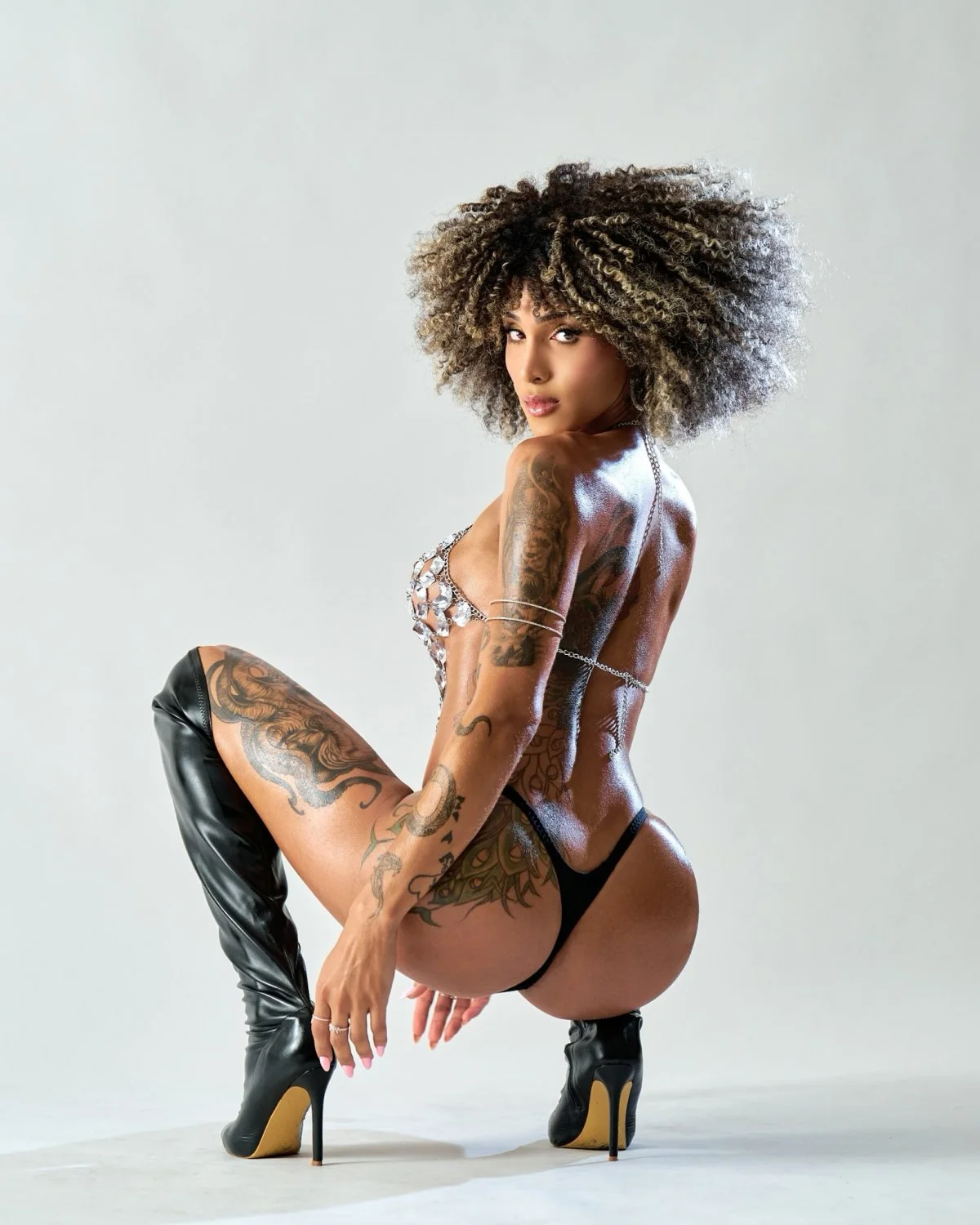 Hot Portuguese 🔥 image 18